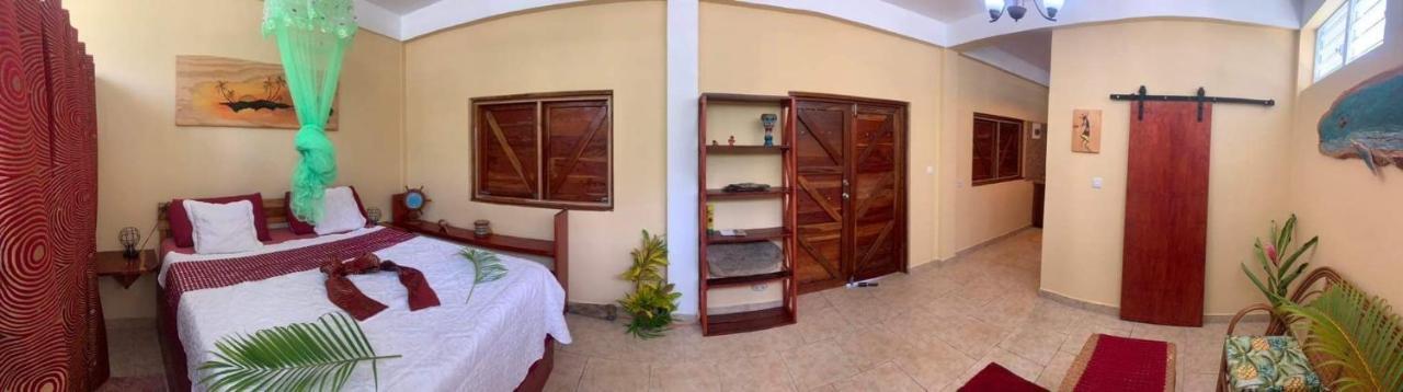 Orchid Resort Ltd Guillet المظهر الخارجي الصورة