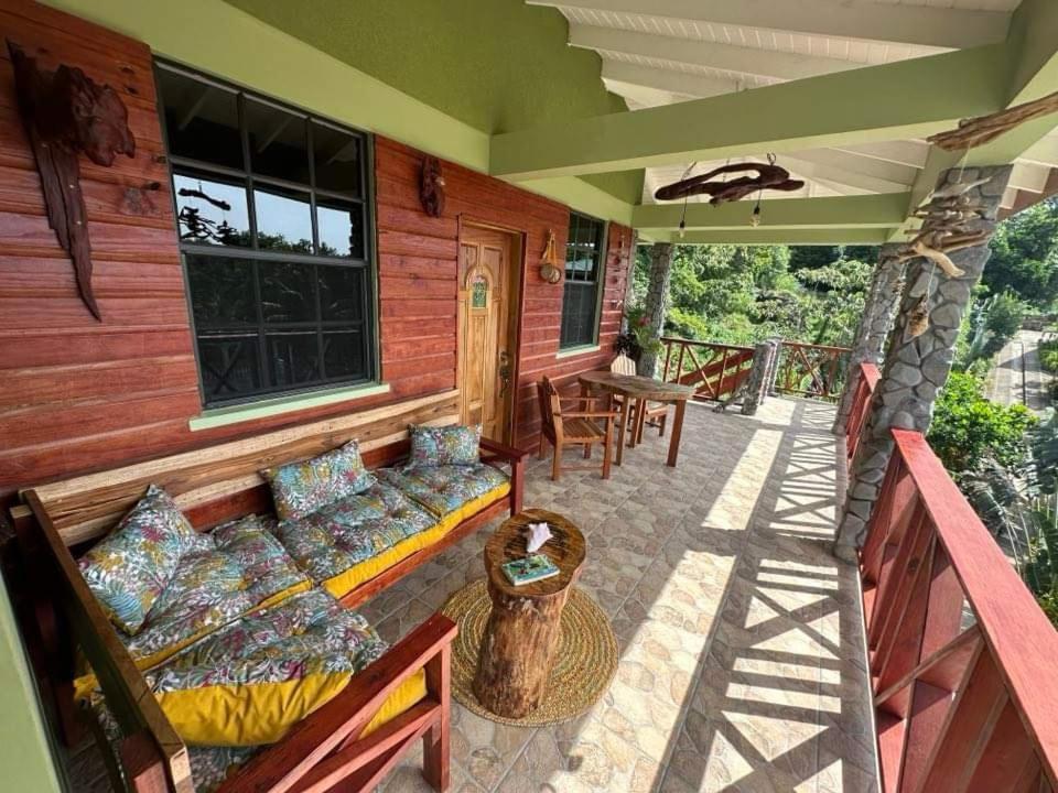 Orchid Resort Ltd Guillet المظهر الخارجي الصورة